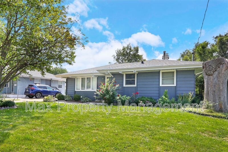 Urbandale House: 7512 Wilden Dr