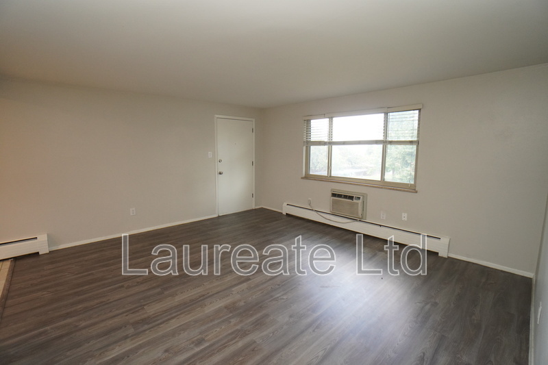 Lakewood Condo: 757 Oak St