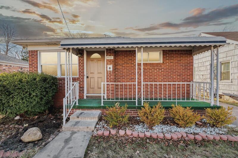 Toledo House: 4431 Caroline Ave