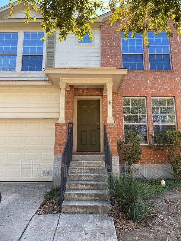 Request a Viewing for 10362 Oakwood Crest Tenant Turner