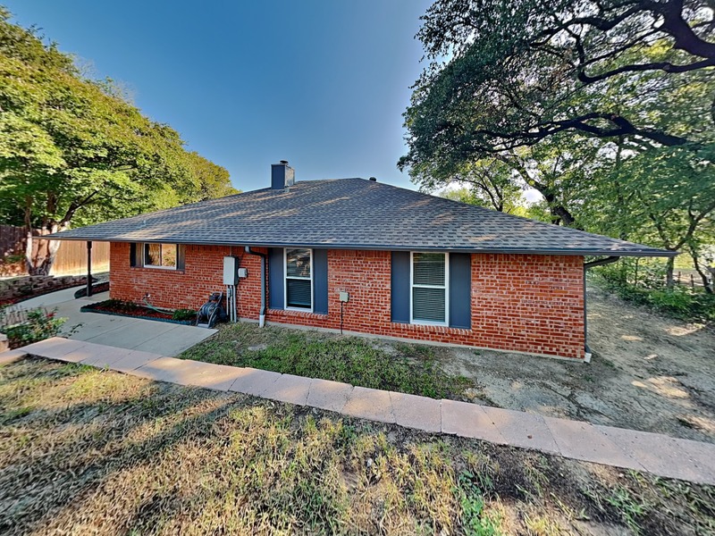 Fort Worth House: 9382 Live Oak Ln