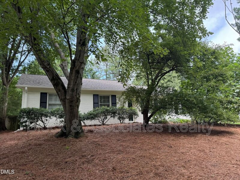 Raleigh House: 3516 Peach Haven Court