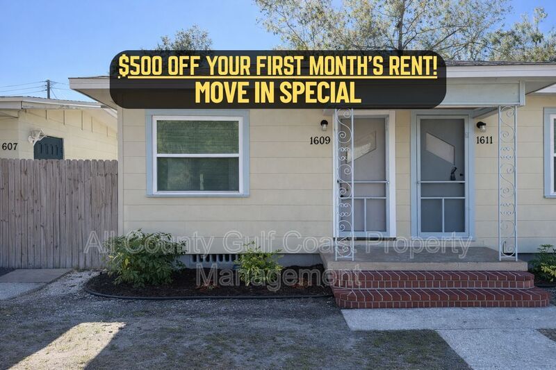 Bradenton House: 1609 9th Ave W