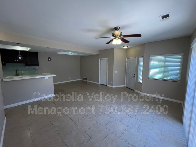 Cathedral City House: 32205 Cielo Vista Rd