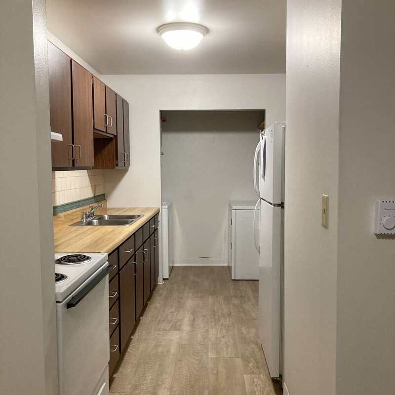 Two Rivers Condo: 1818 School Street - g