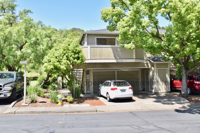 Novato Condo: 18 Somerset Pl