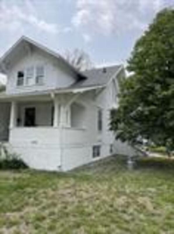 McCook Condo: 1410 Norris Avenue, #2