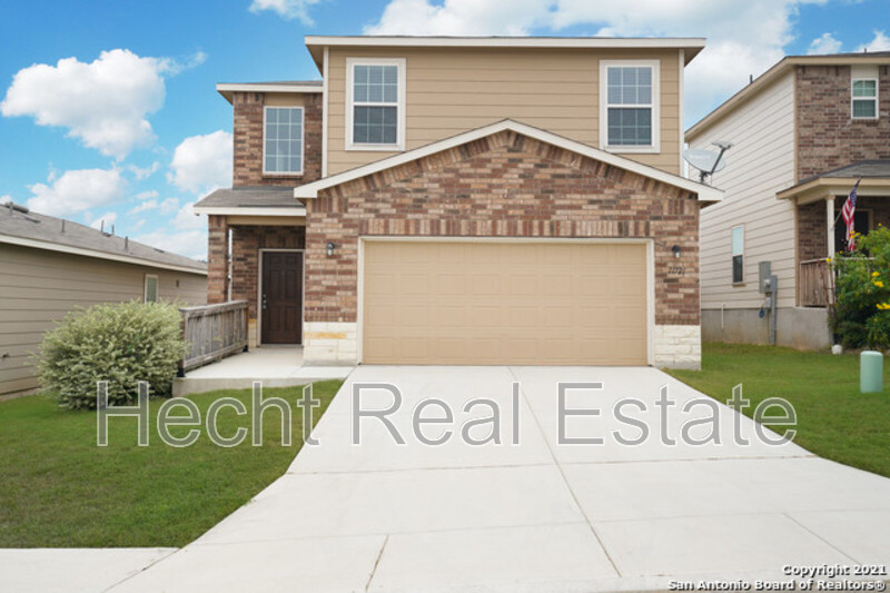 San Antonio House: 11721 Silver Sky