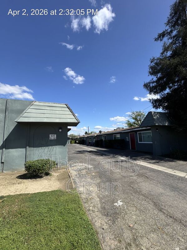 Tulare Condo: 616 N Blackstone Avenue