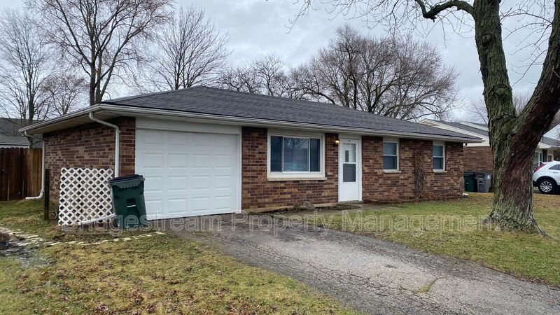 Troy House: 2507 W. Foxchase Ct.