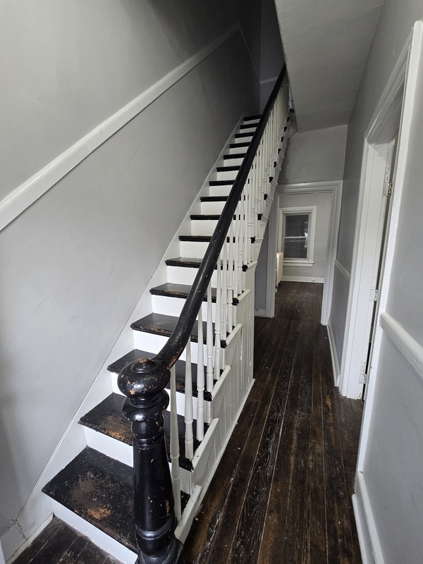 Richmond House: 709 Idlewood Ave