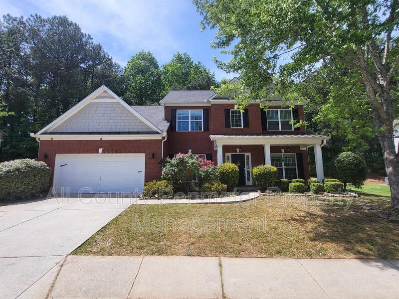 Lawrenceville House: 380 Simonton Crest Dr