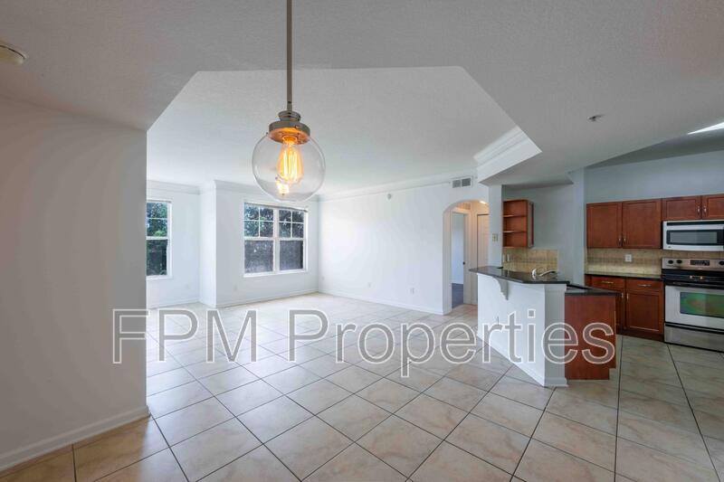 Jacksonville Condo: 10435 MIDTOWN Parkway