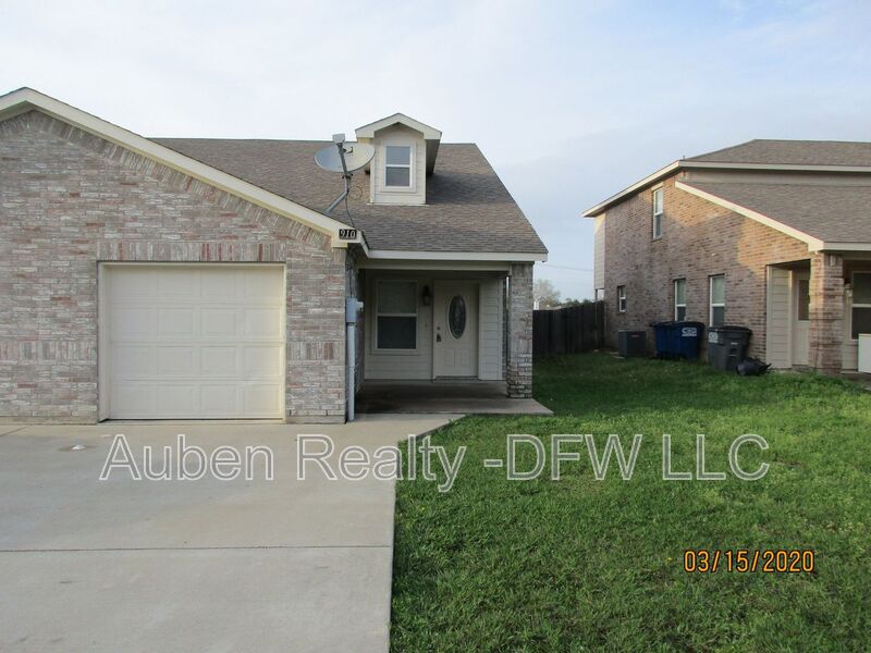 Princeton House: 908 Parkplace Ridge