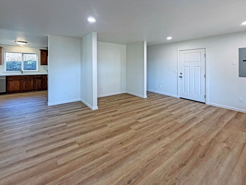 Photo 3 of rental home at 83314 Lorane Hwy