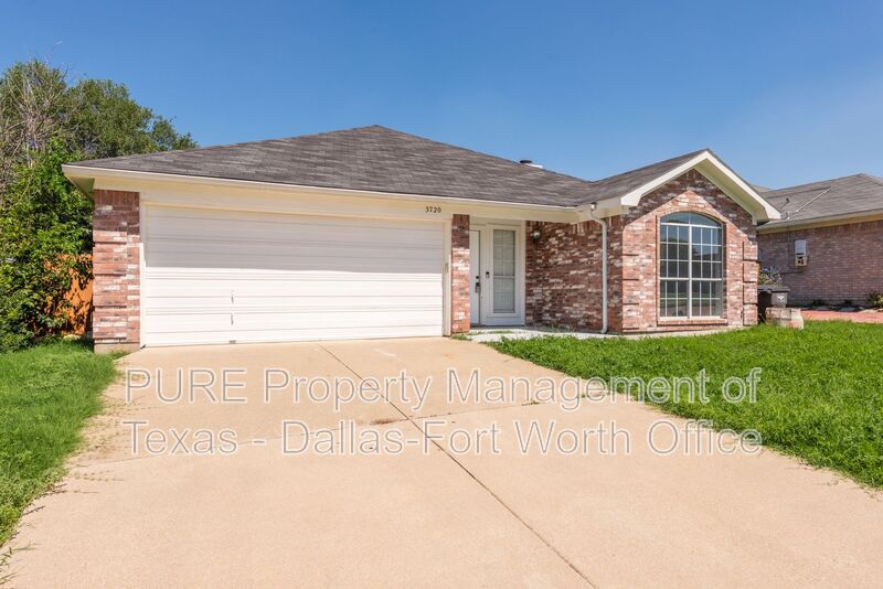 Fort Worth House: 3720 Garden Springs Dr.