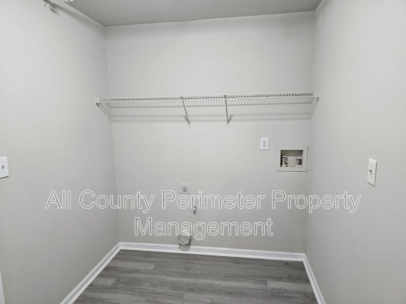 Main Rental Photo 16