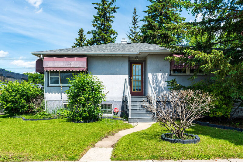 Calgary House: 1404 Edmonton Trail NE