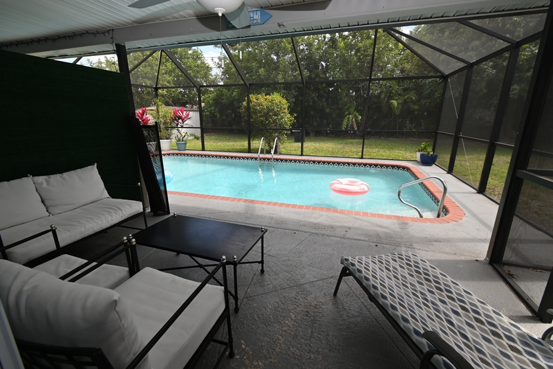 Cape Coral Condo: 206 Cape Coral Parkway West
