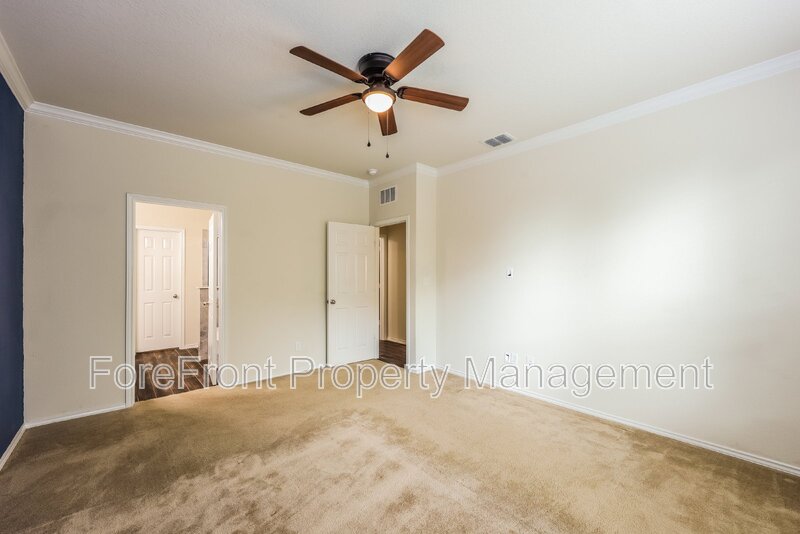 13903 Laurel Br San Antonio TX 78245 - Photo 10