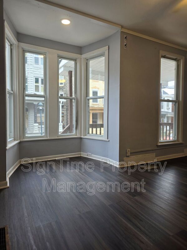 Hagerstown House: 235 Summit Avenue