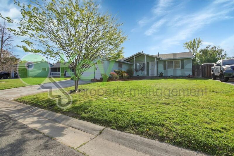 Sacramento House: 3124 Brophy Drive