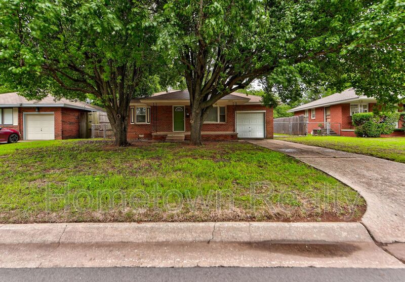 Oklahoma City House: 2204 Downing Street