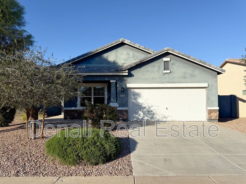 San Tan Valley House: 2720 E. Omega Drive