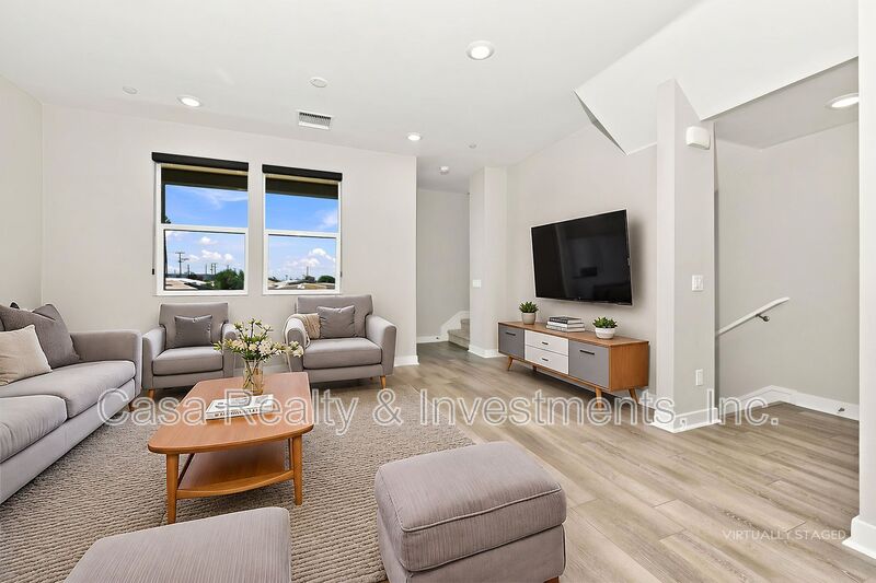 Gardena House: 7555 Landon Lane