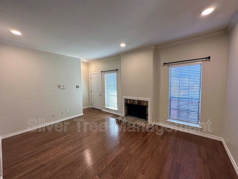 Dallas Condo: 4405 Bowser Avenue