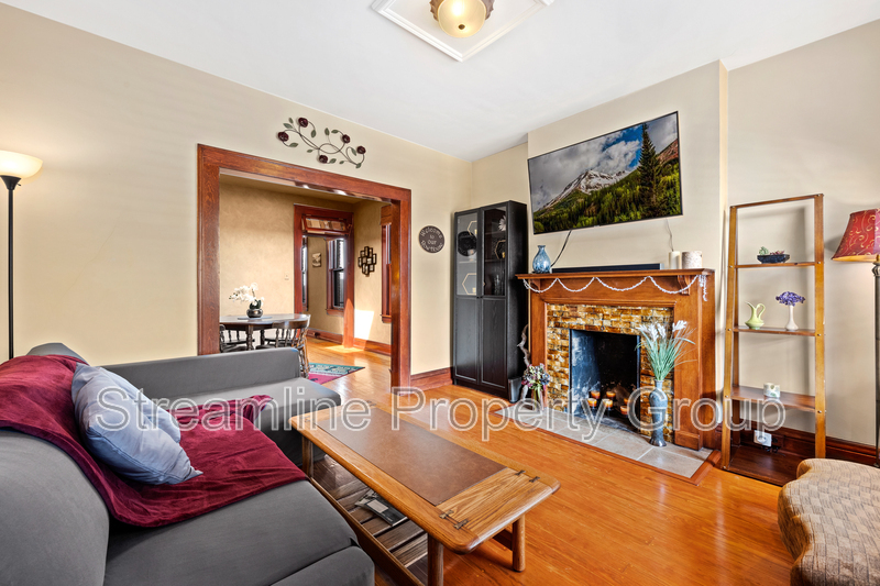 denver Townhome: 141 w archer place