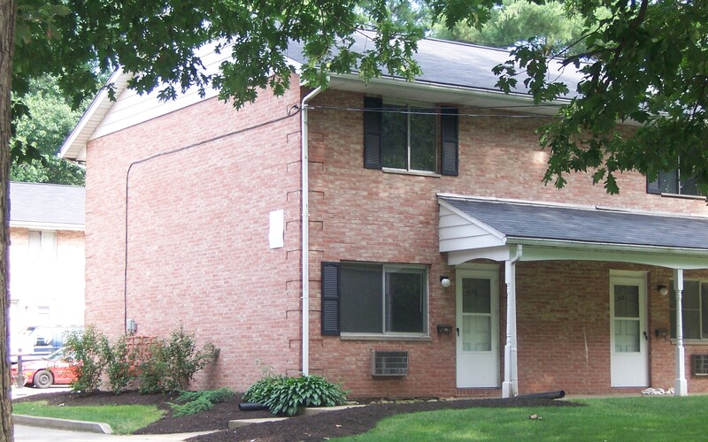 KENT Condo: 471 BRENTWOOD