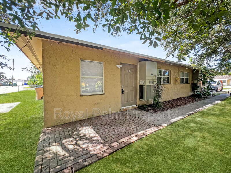 Fort Myers Condo: 13037 First Street- 2