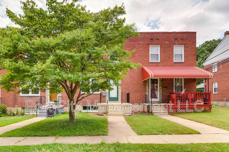 Parkville Condo: 8617 Oak Road -