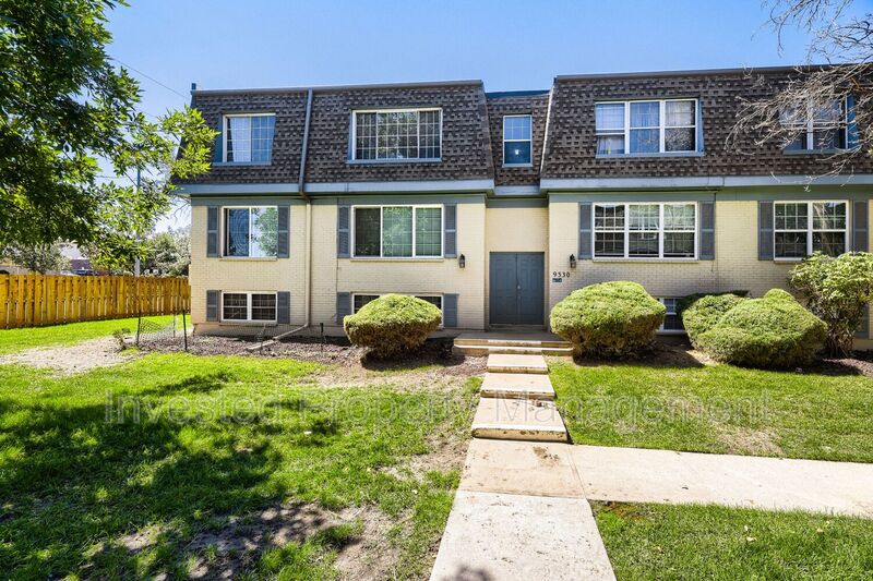 Denver Condo: 9330 E Girard Ave