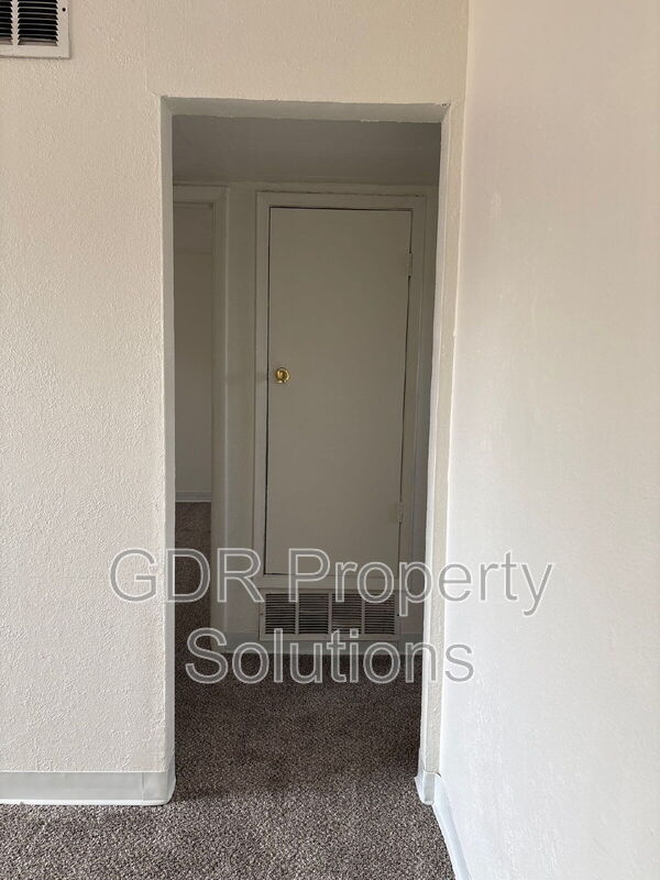 Albuquerque Condo: 1201 Iron Avenue Southwest