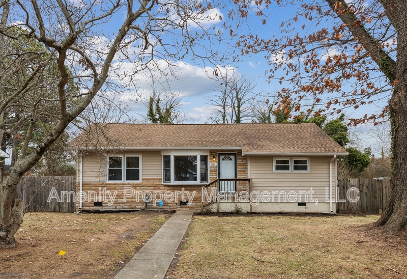 Portsmouth House: 511 Henderson Street