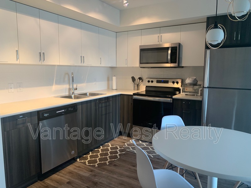 Kelowna Condo: 226-625 Academy Way