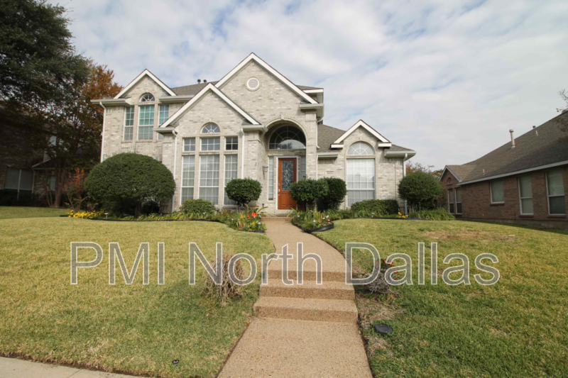Dallas House: 3835 Walden Way
