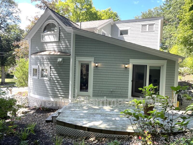 Andover House: 44 River Street