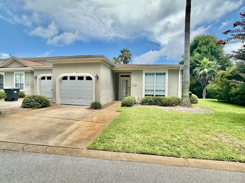 Miramar Beach House: 126 South Shore Drive