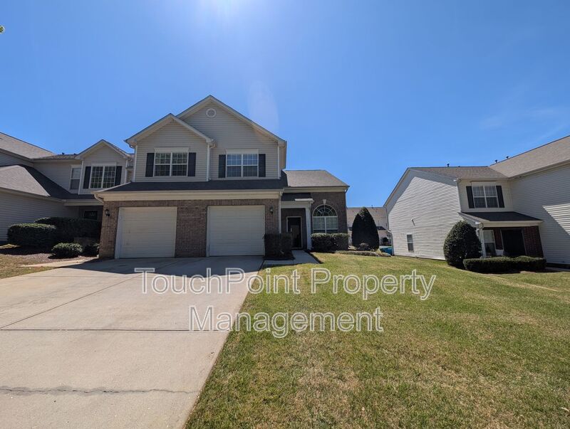 Pineville Townhome: 12304 Stratfield Place Cr