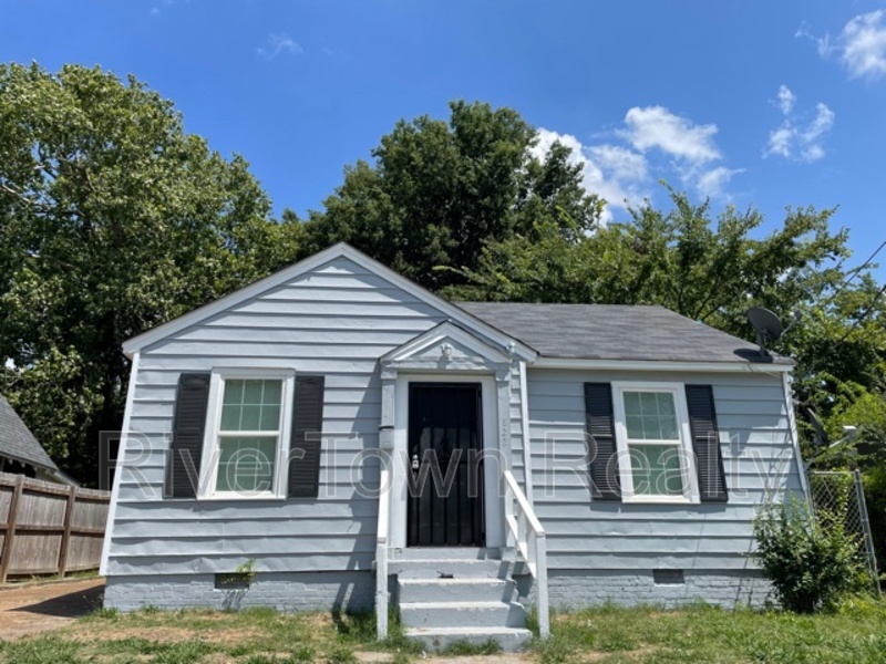 Memphis House: 822 Kippley St