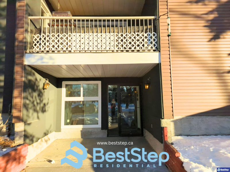 Edmonton House: 10837 117 St NWUnit 404