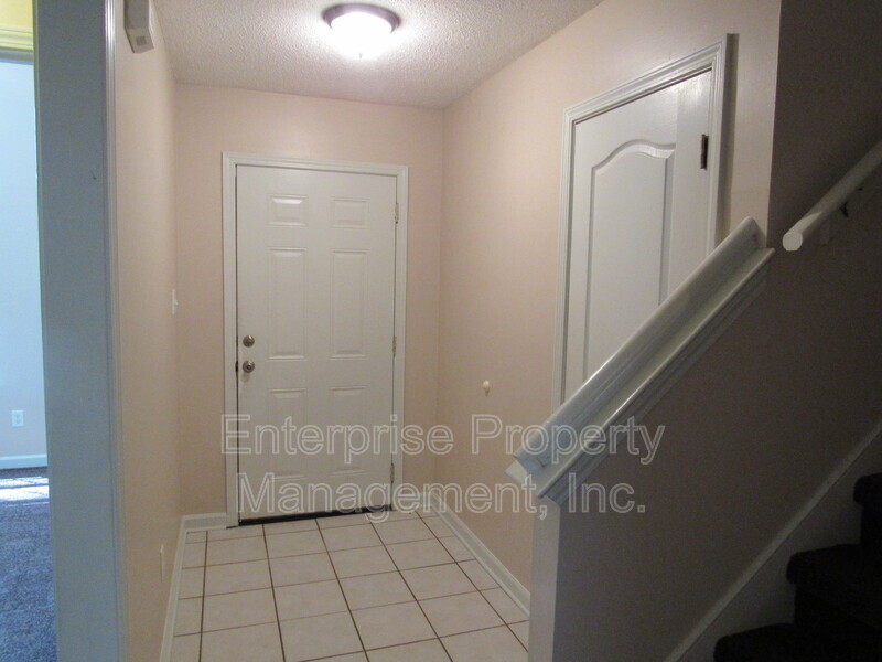 Photo 2 of 9740 Riggin Dr