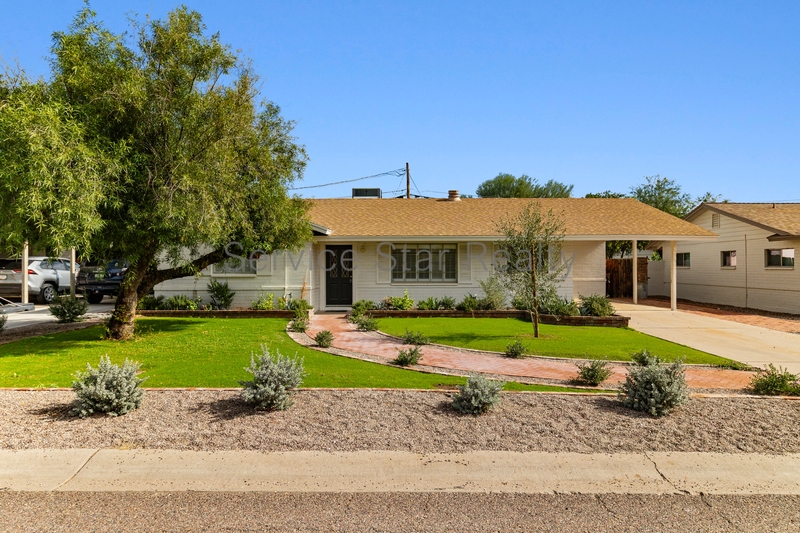 Phoenix House: 3215 N 20th Pl