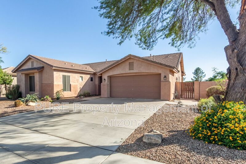 Chandler House: 2221 E Indian Wells Dr