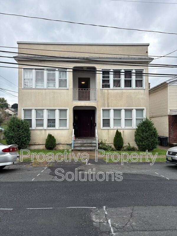 Scranton House: 534 D Cherry St