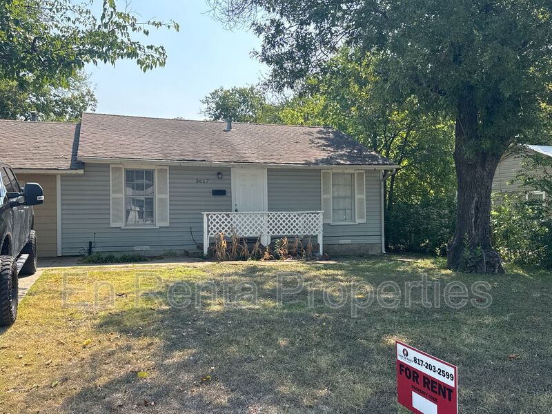 Fort Worth House: 3617 Bonnie Dr.