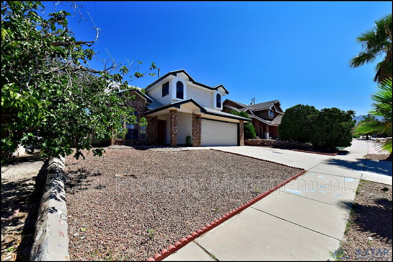 El Paso House: 7249 Imperial Ridge Drive